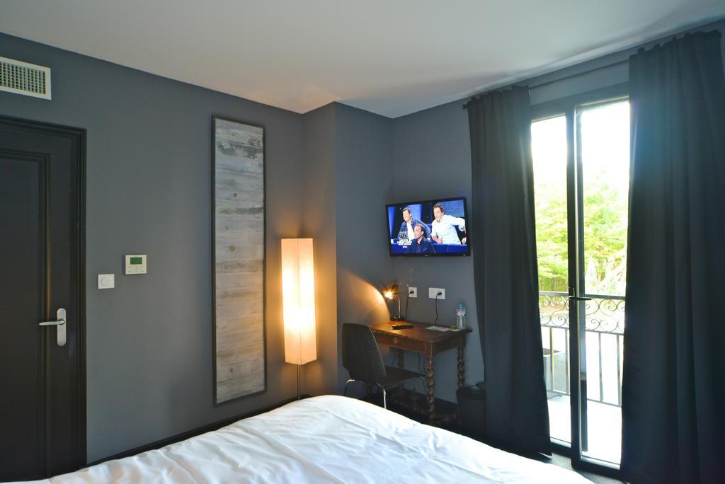 Logis - Hotel Restaurant La Mire Вьерзон Номер фото